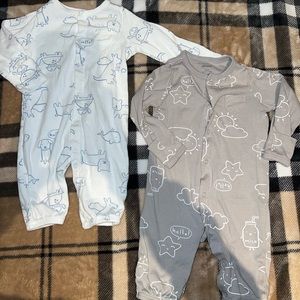 Baby onsie set
